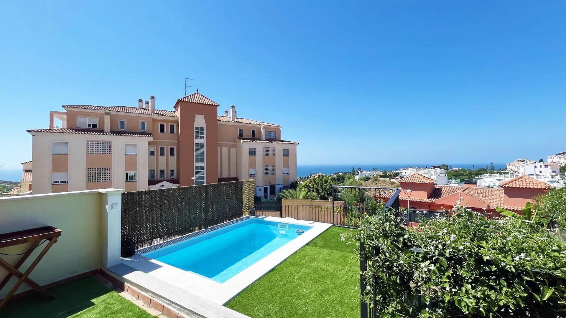 Gran Terraza Con Vistas Al Mar Y Piscina Apartment Rincon de la Victoria 0*,  Spain