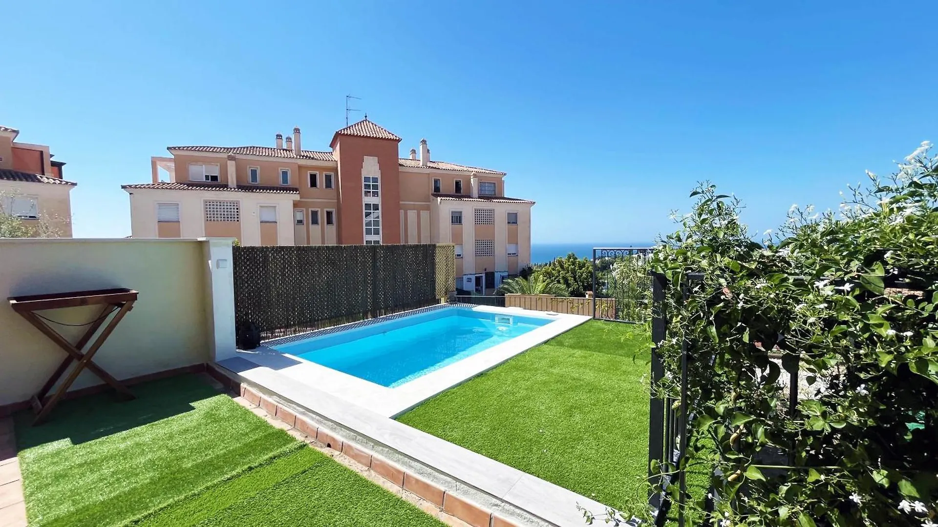 Appartamento Gran Terraza Con Vistas Al Mar Y Piscina Rincón de la Victoria 0*,