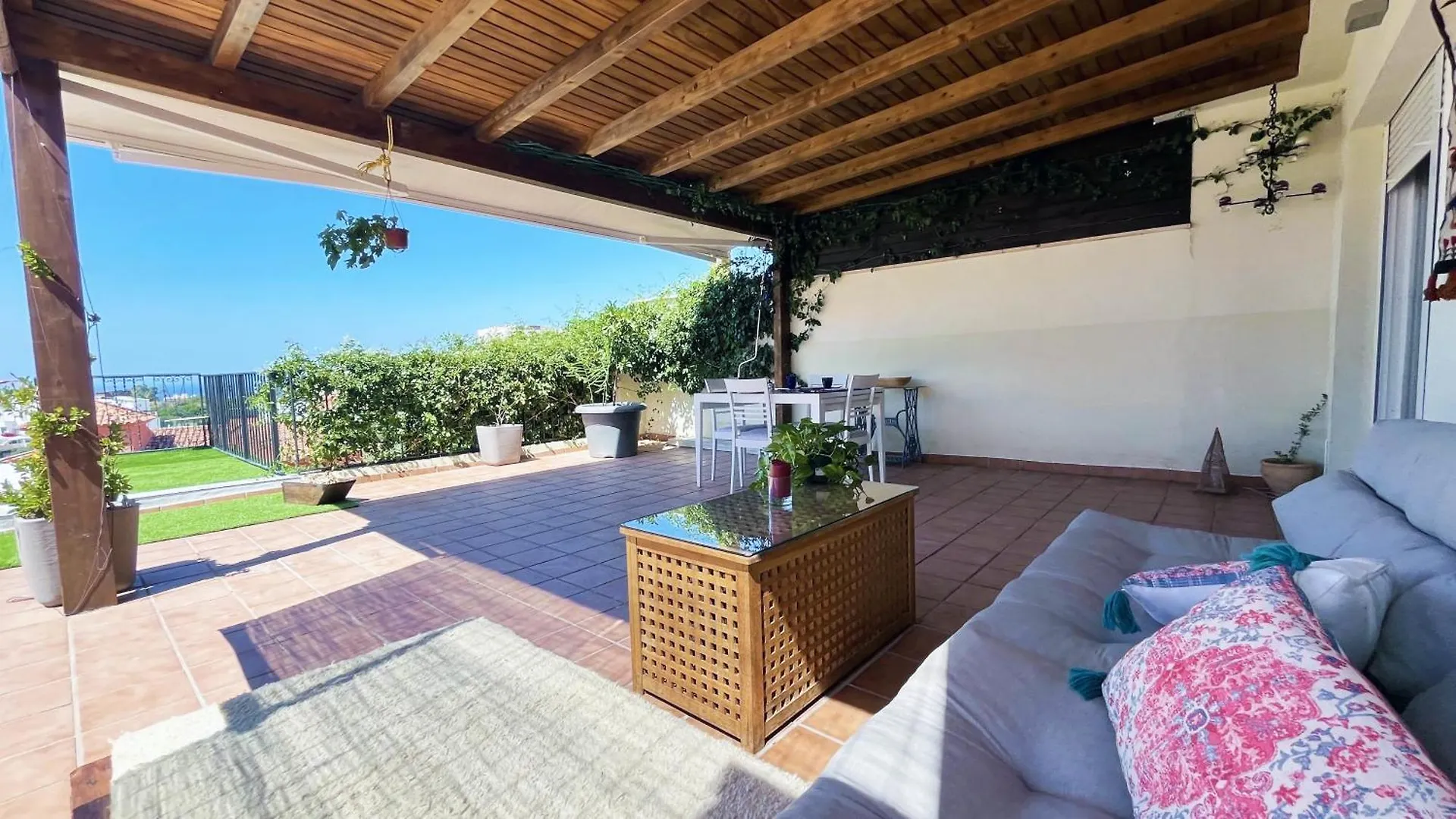 Appartamento Gran Terraza Con Vistas Al Mar Y Piscina Rincón de la Victoria